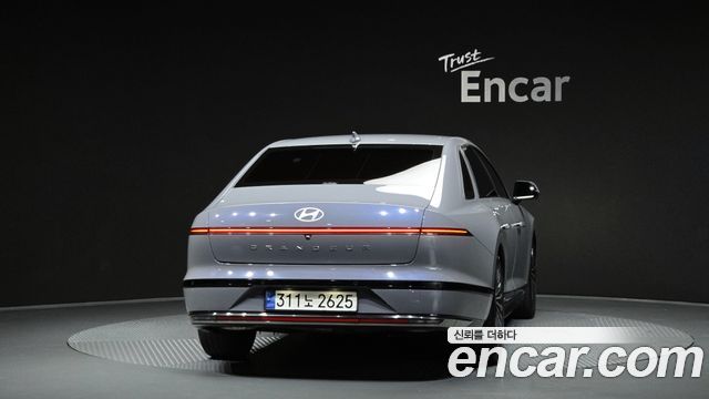 Hyundai Grandeur Hybrid (GN7) Calligraphy 2024 — фото 4