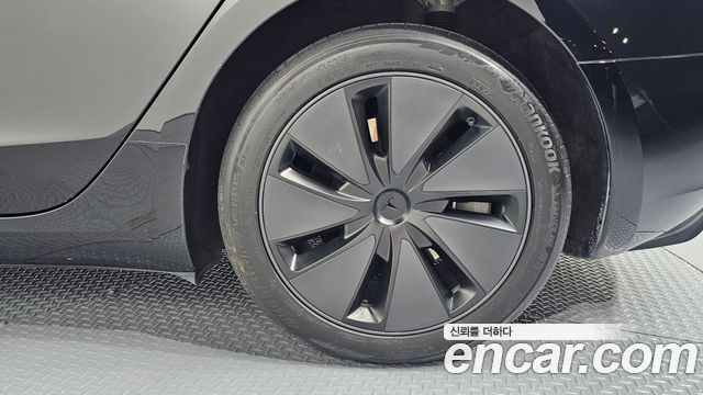 Tesla Model 3 Long Range AWD 2024 — фото 21