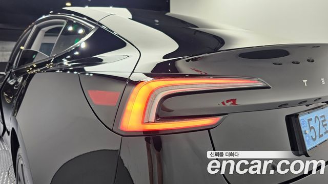 Tesla Model 3 Long Range AWD 2024 — фото 23