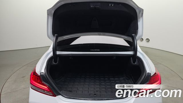 Genesis G70 2.0T Elite 2019 — фото 20