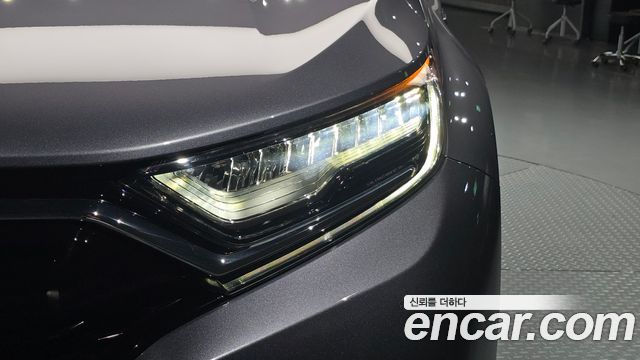 Honda CR-V (V) 2.0 Hybrid Touring 4WD 2021 — фото 22