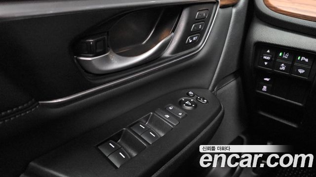 Honda CR-V (V) 2.0 Hybrid Touring 4WD 2021 — фото 31