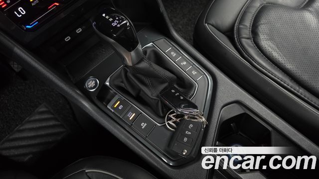 Volkswagen Tiguan (II) 2.0 TDI Prestige 2023 — фото 9