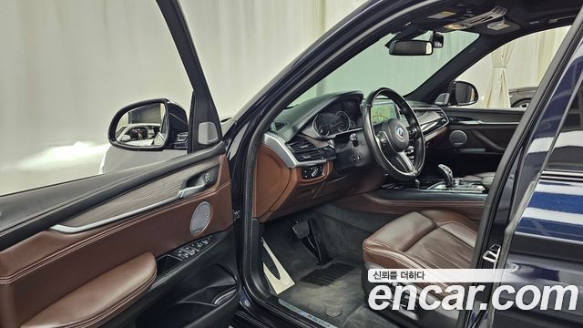 BMW X5 (F15) xDrive M50d 2016 — фото 10