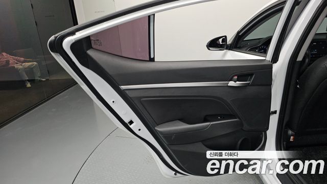 Hyundai Avante (AD) 1.6 Smart 2019 — фото 25