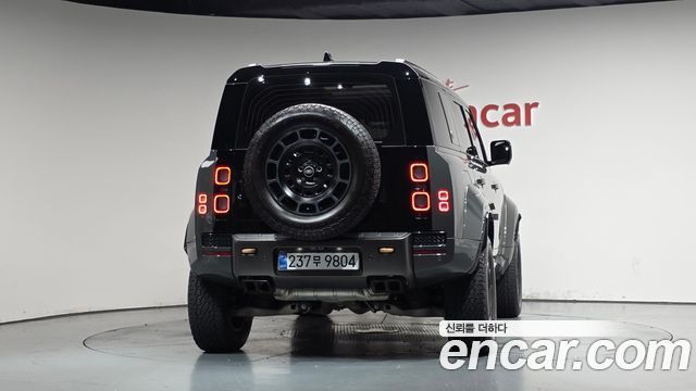 Land Rover Defender (L663) 110 P635 Octa Edition 1 2025 — фото 4