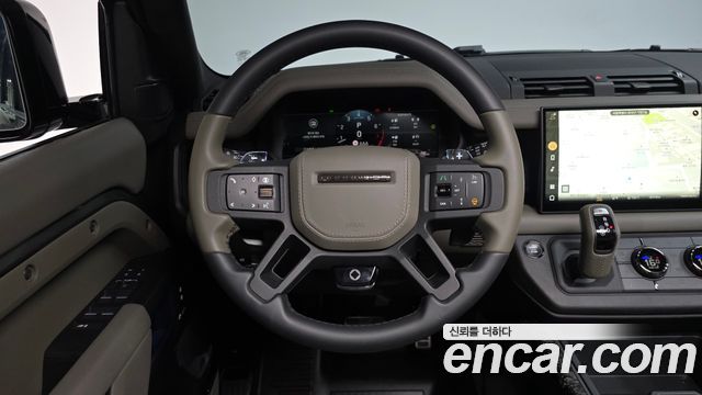 Land Rover Defender (L663) 110 P635 Octa Edition 1 2025 — фото 13