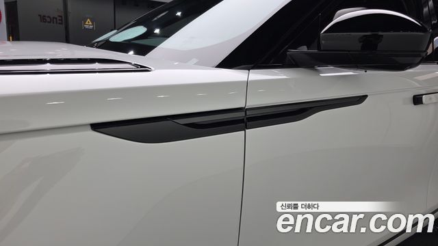 Land Rover Range Rover Velar 2.0 P250 Dynamic SE 2026 — фото 20
