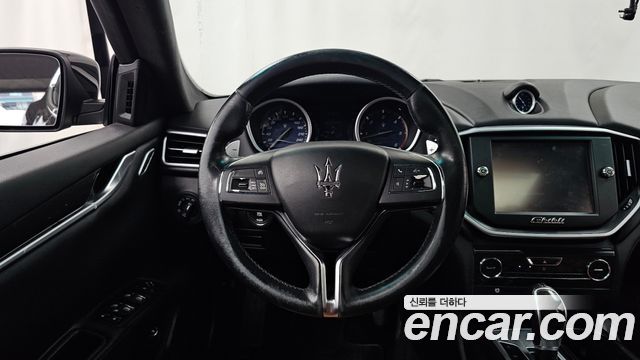 Maserati Ghibli 3.0 Diesel 3rd 2015 — фото 13