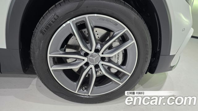 Mercedes-Benz GLB-Class (X247) AMG GLB35 4MATIC 2026 — фото 5