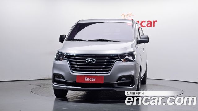 Hyundai Grand Starex Van 5-Seater Smart 2019 — фото 3
