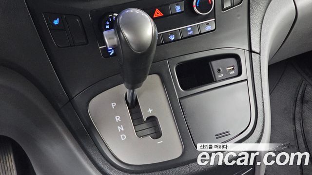 Hyundai Grand Starex Van 5-Seater Smart 2019 — фото 9