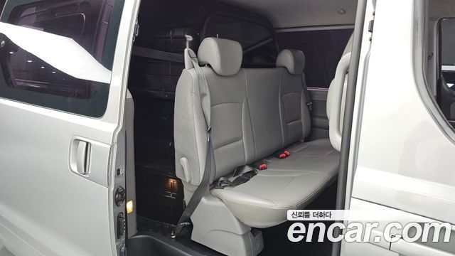 Hyundai Grand Starex Van 5-Seater Smart 2019 — фото 12