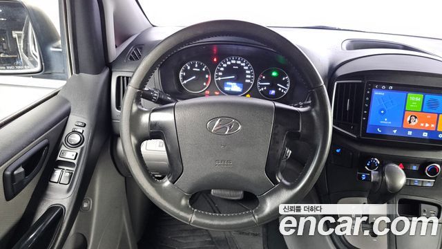 Hyundai Grand Starex Van 5-Seater Smart 2019 — фото 13