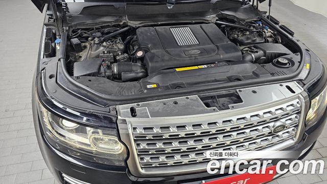 Land Rover Range Rover (IV) 4.4 SDV8 AB LWB DIESEL 2017 — фото 6