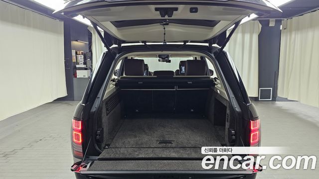 Land Rover Range Rover (IV) 4.4 SDV8 AB LWB DIESEL 2017 — фото 18