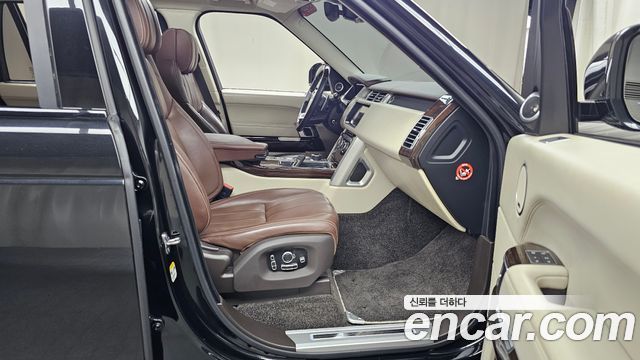 Land Rover Range Rover (IV) 4.4 SDV8 AB LWB DIESEL 2017 — фото 26
