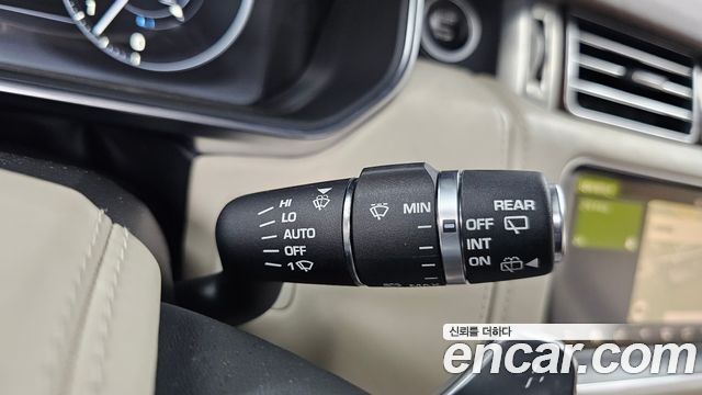 Land Rover Range Rover (IV) 4.4 SDV8 AB LWB DIESEL 2017 — фото 28
