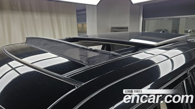 Land Rover Range Rover (IV) 4.4 SDV8 AB LWB DIESEL 2017 — фото 30