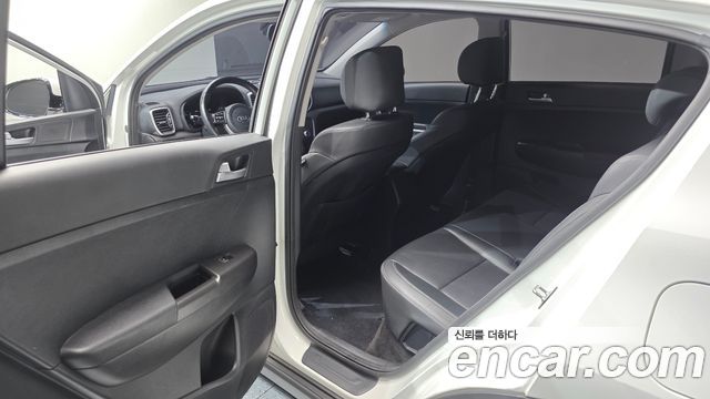 Kia Sportage The Bold Diesel 1.6 2WD Trendy 2022 — фото 11