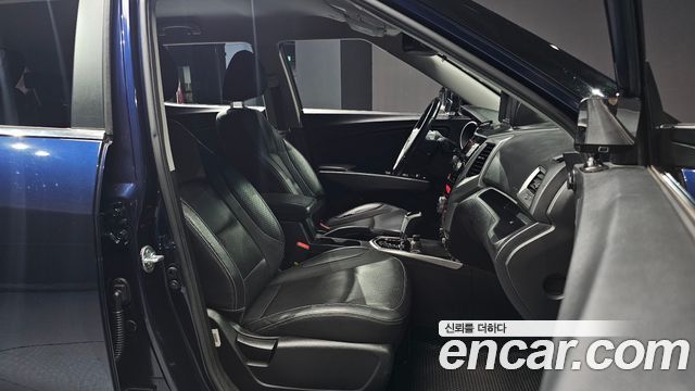 KG Mobility (SsangYong) Tivoli VX 2WD 2015 — фото 10
