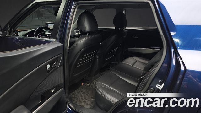 KG Mobility (SsangYong) Tivoli VX 2WD 2015 — фото 12