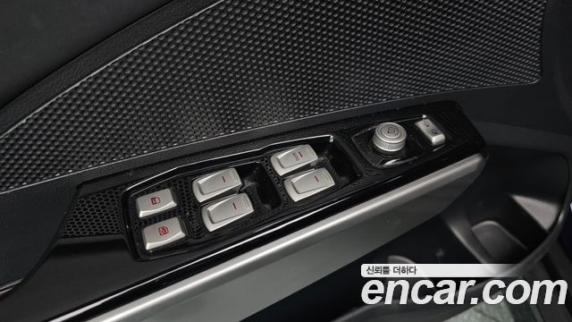 KG Mobility (SsangYong) Tivoli VX 2WD 2015 — фото 17