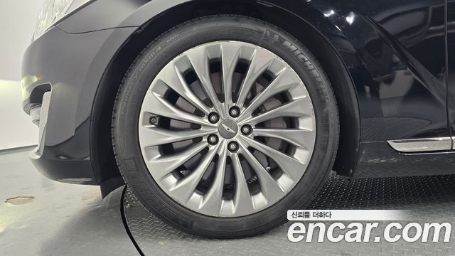Genesis EQ900 5.0 GDI AWD Prestige 2016 — фото 5