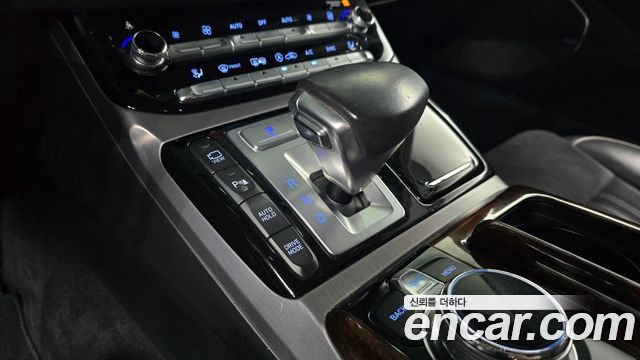 Genesis EQ900 5.0 GDI AWD Prestige 2016 — фото 9