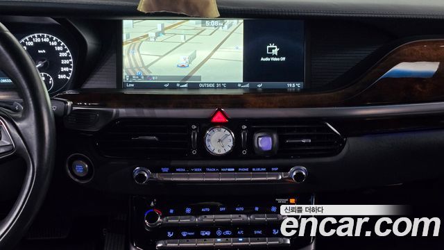 Genesis EQ900 5.0 GDI AWD Prestige 2016 — фото 15