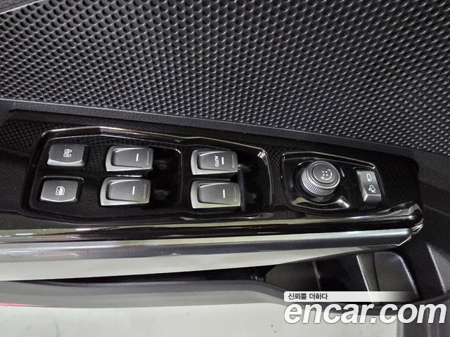 KG Mobility (SsangYong) Very New Tivoli Gasoline 1.5 2WD V3 2022 — фото 7
