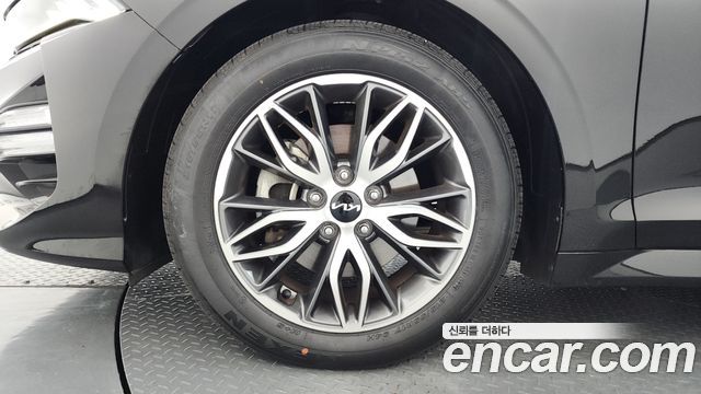 Kia K5 (III) 2.0 Prestige 2022 — фото 5