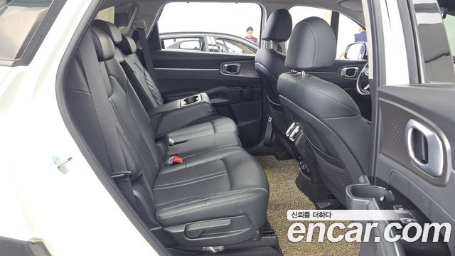 Kia Sorento (IV) Gasoline 2.5T 2WD Gravity 2023 — фото 12