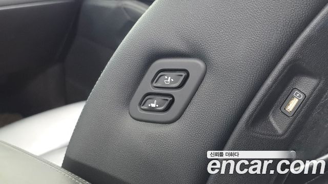 Kia Sorento (IV) Gasoline 2.5T 2WD Gravity 2023 — фото 31