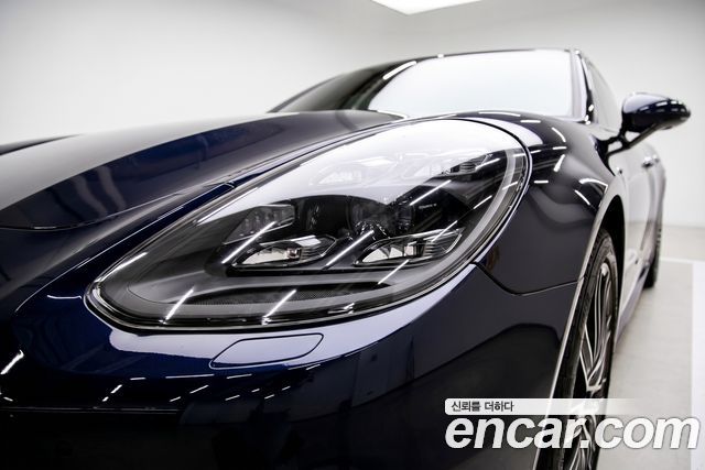 Porsche Panamera (971) 3.0 AWD 2018 — фото 3