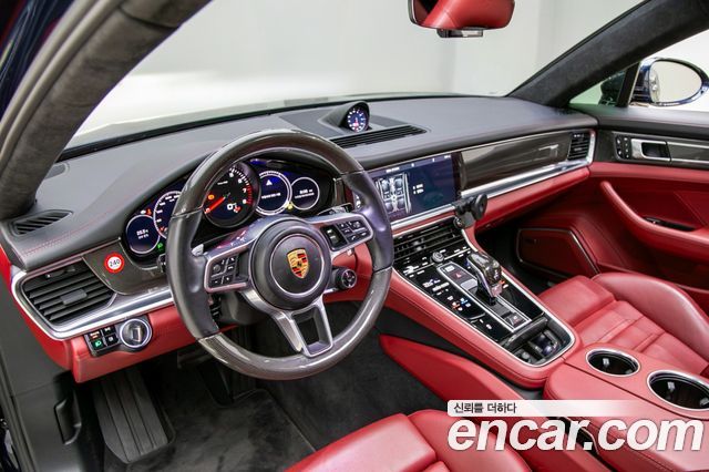 Porsche Panamera (971) 3.0 AWD 2018 — фото 9