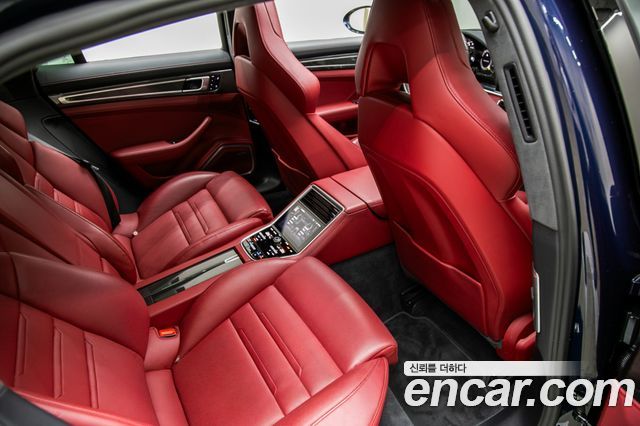 Porsche Panamera (971) 3.0 AWD 2018 — фото 16