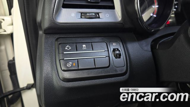 KG Mobility (SsangYong) Tivoli LX 2WD 2017 — фото 19