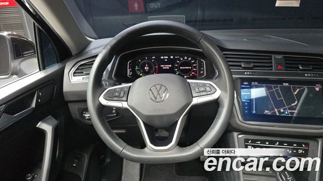 Volkswagen Tiguan (II) 2.0 TDI Prestige 2022 — фото 17