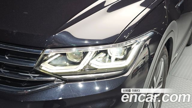 Volkswagen Tiguan (II) 2.0 TDI Prestige 2022 — фото 28