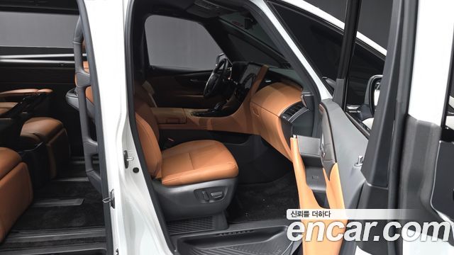 Toyota Alphard (IV) 2.5 HEV Executive AWD 2025 — фото 11