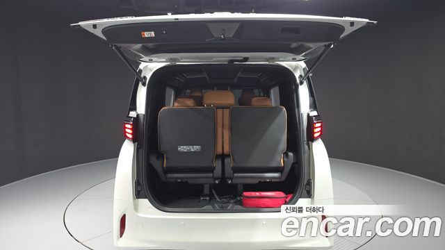 Toyota Alphard (IV) 2.5 HEV Executive AWD 2025 — фото 20