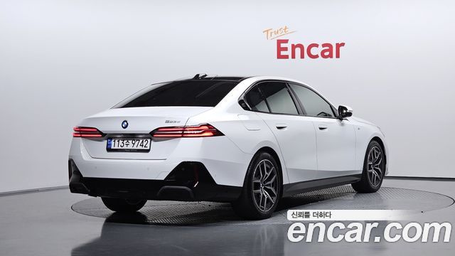 BMW 5 Series (G60) 523d M Sport 2025 — фото 2