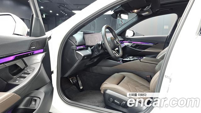 BMW 5 Series (G60) 523d M Sport 2025 — фото 10