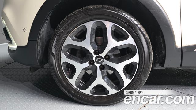 Renault Korea QM3 RE 2018 — фото 5