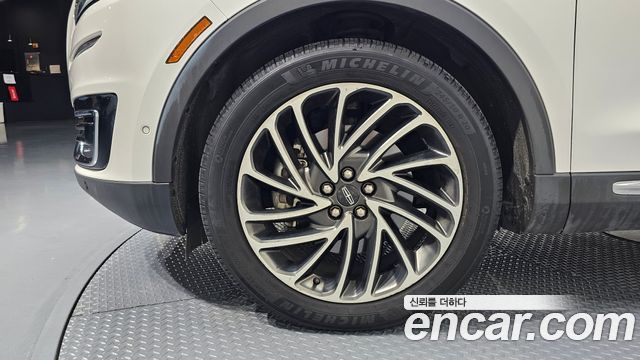 Lincoln Nautilus (I) 2.7 Reserve AWD 2019 — фото 5
