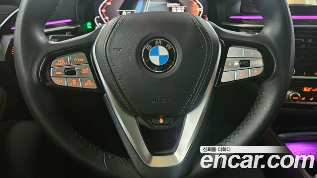 BMW 5 Series (G30) 523d Luxury 2023 — фото 18