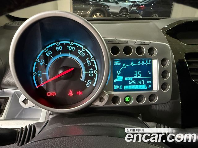 Chevrolet Spark Stripe Edition 2012 — фото 16