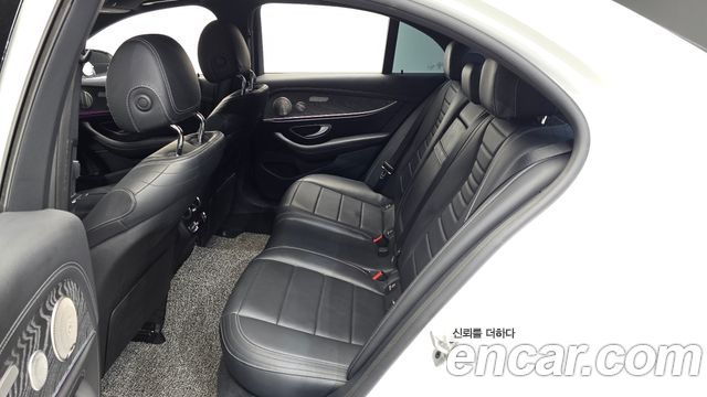 Mercedes-Benz E-Class (W213) E350 4MATIC AMG Line 2021 — фото 12