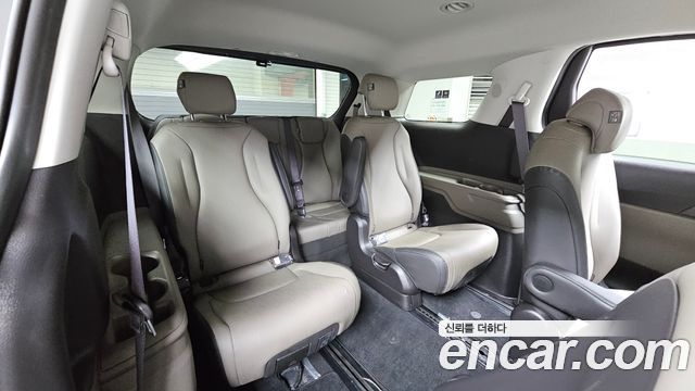 Kia Carnival (IV) Gasoline 9-Seater Prestige 2025 — фото 26